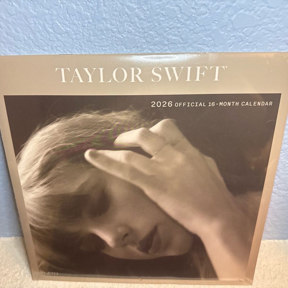 Taylor Swift 2026 Official Calendar - Black and White